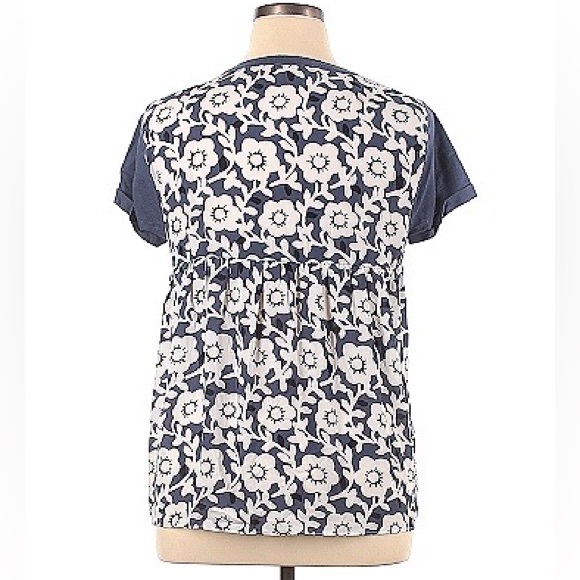 Ann Taylor LOFT Periwinkle Knit Tee with floral fabric pattern draped back, XL - Picture 2 of 4